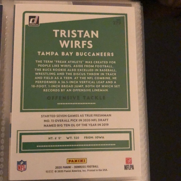 Tristan Wirfs Rookir Card - Picture 2 of 2